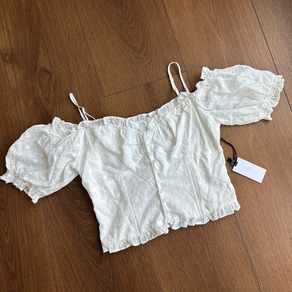 Astr Ivory Eyelet Off-Shoulder Blouse with puff sleeves - Picture 2 of 11
